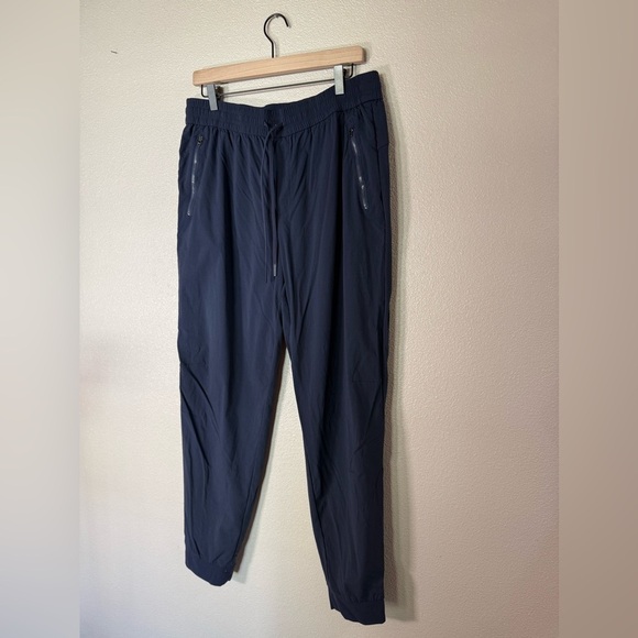 Pair of 2 Bundle Athleta Trekkie Relaxed Mid Rise Jogger Large Tall M29 - Picture 5 of 15